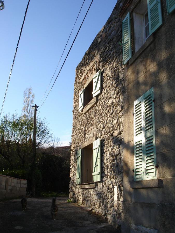 Appartement Dans Hameau Provencal 阿洛 外观 照片